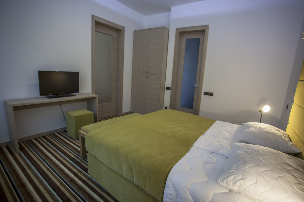 Hotel Villa Melody Saraievo Exterior foto